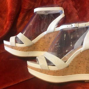 Gianni Bini Kinsley Cork White  Wedge Heel 7